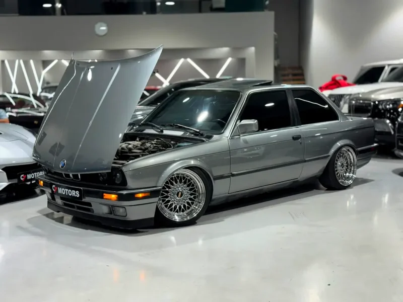 1989 BMW 3-Series 325i 6 Cylinder Engine Grey Black Sedan US Specs Classic Collection