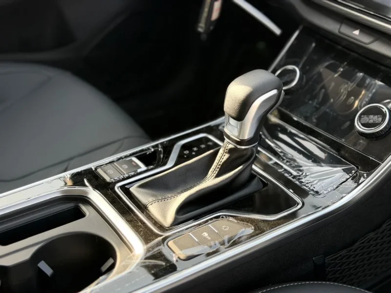 2025 Chery Arrizo 5 Comfort 1.5 Litres 4 Cylinders Petrol Engine White Black Sedan Chinese Specs