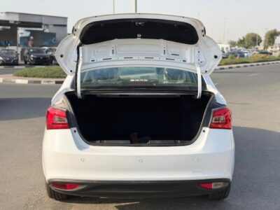 2025 Chery Arrizo 5 Comfort 1.5 Litres 4 Cylinders Petrol Engine White Black Sedan Chinese Specs