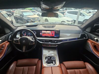 2024 BMW X7 xDrive40i M Sport 3.0 Litres 6 Cylinders Petrol Engine Grey Tan SUV GCC Specs
