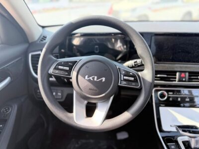2025 Kia Seltos GLS TOP GL 1.5 Litres 4 Cylinders Diesel Engine White Grey SUV Chinese Specs