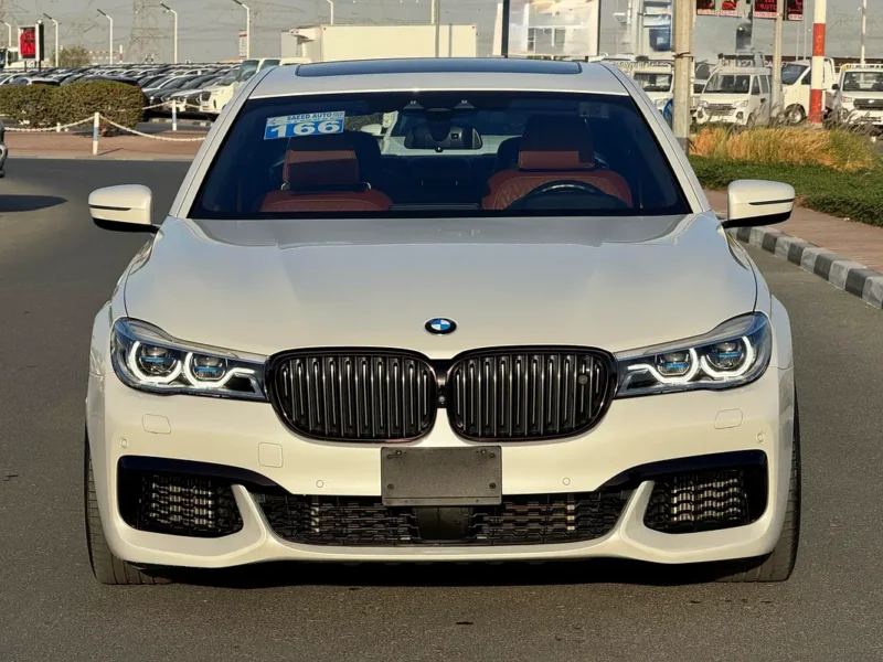 2017 BMW 7-Series 760Li xDrive 12 Cylinders petrol Engine White Brown Sedan Japanese Specs