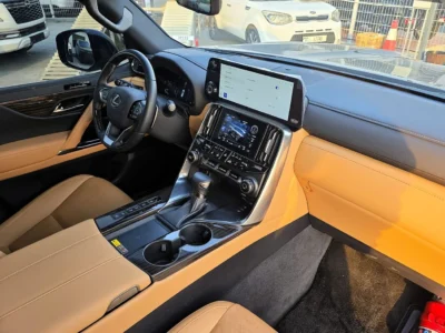 2025 Lexus LX600 SIGNATURE3.5 Litres 6 Cylinders Petrol Engine Black Tan SUV Automatic