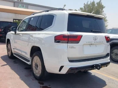 2026 Toyota Land Cruiser VXR 3.5 Litres Twin Turbo 6 Cylinders Petrol Engine White Red SUV Automatic