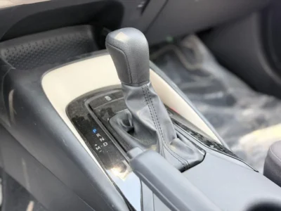 2025 Toyota Corolla XLI 1.6 Litres 4 Cylinders petrol Engine White Grey Sedan Chinese Specs
