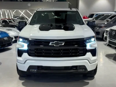 2024 Chevrolet Silverado 1500 RST 8 Cylinders Petrol Engine White Black Pickup Truck