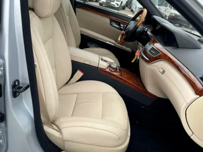 2012 Mercedes-Benz S-Class S 550 8 Cylinders Petrol Engine Silver Beige Sedan Japanese Specs