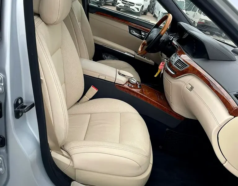 2012 Mercedes-Benz S-Class S 550 8 Cylinders Petrol Engine Silver Beige Sedan Japanese Specs