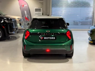 2025 MINI Cooper Cooper 4 Cylinders Petrol Engine Green Black Hatchback Korean Specs
