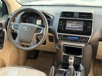 2023 Toyota Prado TX-L 4.0 Litres V6 Petrol Engine White Beige SUV GCC Specs Automatic
