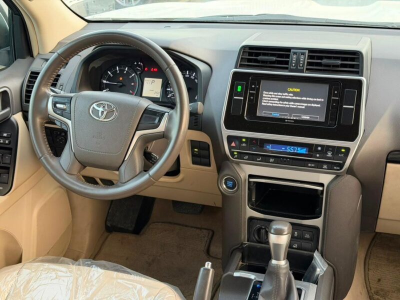 2023 Toyota Prado TX-L 4.0 Litres V6 Petrol Engine White Beige SUV GCC Specs Automatic