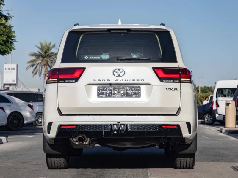 2026 Toyota Land Cruiser VXR 4.0 Litres V6 Petrol Engine AT White Beige SUV GCC Specs