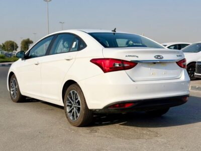2025 Chery Arrizo 5 Comfort 1.5 Litres 4 Cylinders Petrol Engine White Black Sedan Chinese Specs