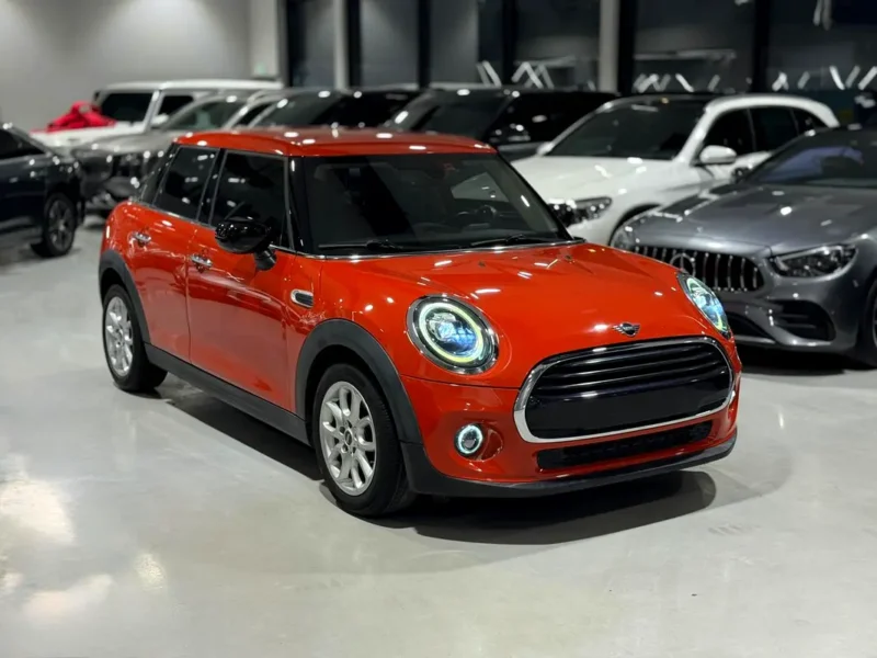 2021 MINI Cooper Cooper 3 Cylinders Petrol Engine Orange Black Hatchback GCC Specs