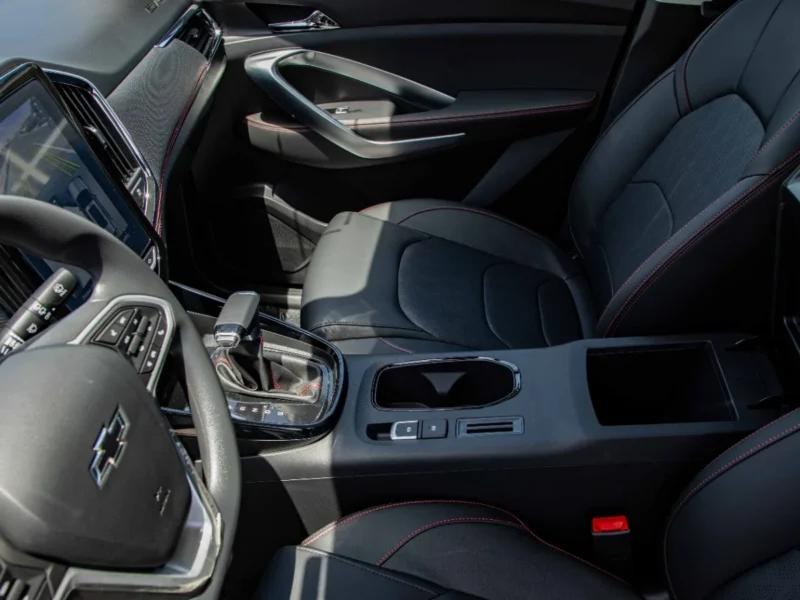 2025 Chevrolet Captiva Premier 1.5L Turbocharged 4-Cylinder Petrol Grey Black SUV Automatic