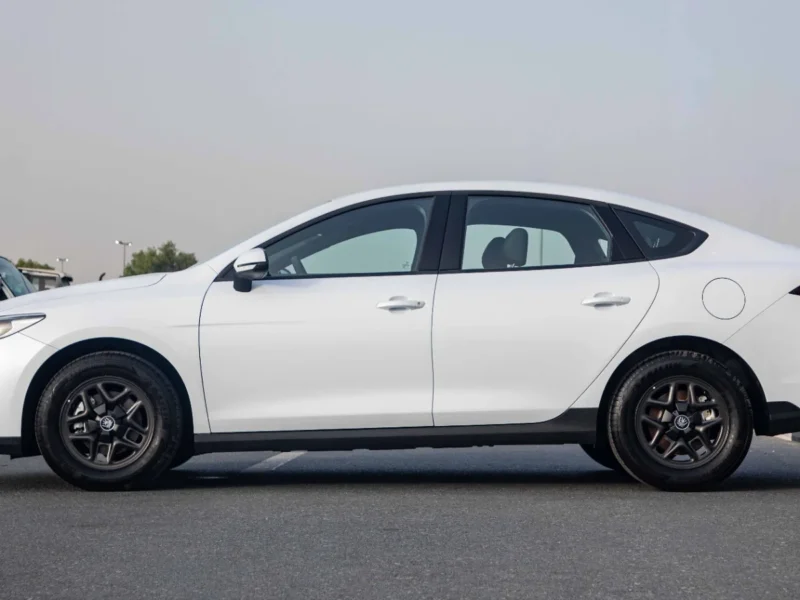 2025 BYD QIN PLUS DM-i 55KM LUXURY EDITION 1.5L 4 Cylinder Hybrid DM‑i White Grey Sedan