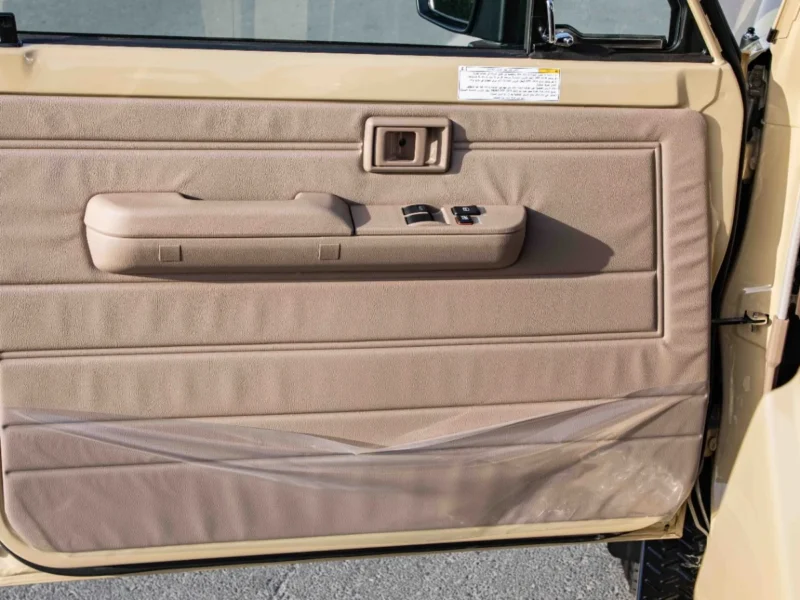 2026 Toyota Land Cruiser LC 79 STD 4.0‑litre V6 Petrol Engine Beige Brown Pickup Truck GCC
