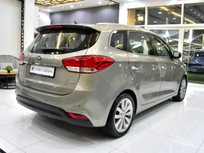 2017 Kia Carens EX 4 Cylinders Petrol Engine Beige Crossover GCC Specs Automatic