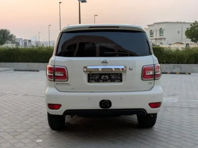 2019 Nissan Patrol SE 4.0L 6 Cylinders Petrol Engine White Beige SUV GCC Spec Excellent Condition