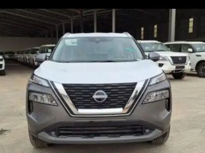 2026 Nissan X-Trail 2.5L Naturally Aspirated 4 Cylinders Petrol Engine Grey Beige SUV GCC