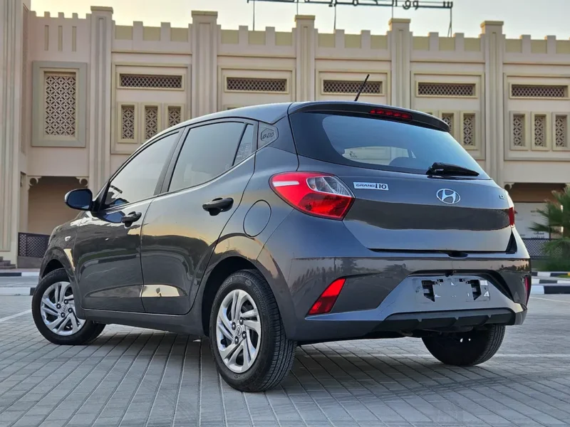 2021 Hyundai Grand i10 Smart 4 Cylinders Petrol Engine Grey Hatchback GCC Specs Premium Condition