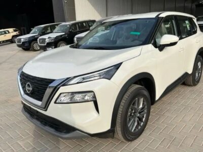 2026 Nissan X-Trail 2.5L Naturally Aspirated 4 Cylinders Petrol Engine White Beige SUV GCC