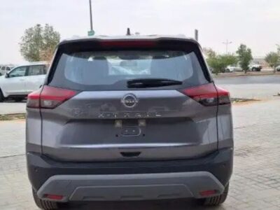 2026 Nissan X-Trail 2.5L Naturally Aspirated 4 Cylinders Petrol Engine Grey Beige SUV GCC