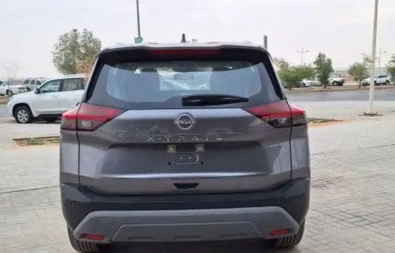 2026 Nissan X-Trail 2.5L Naturally Aspirated 4 Cylinders Petrol Engine Grey Beige SUV GCC