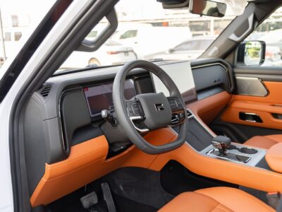 2026 ROX 01 STD 1.5 Litres 4 Cylinders Hybrid White Orange SUV Chinese Specs Fully Loaded