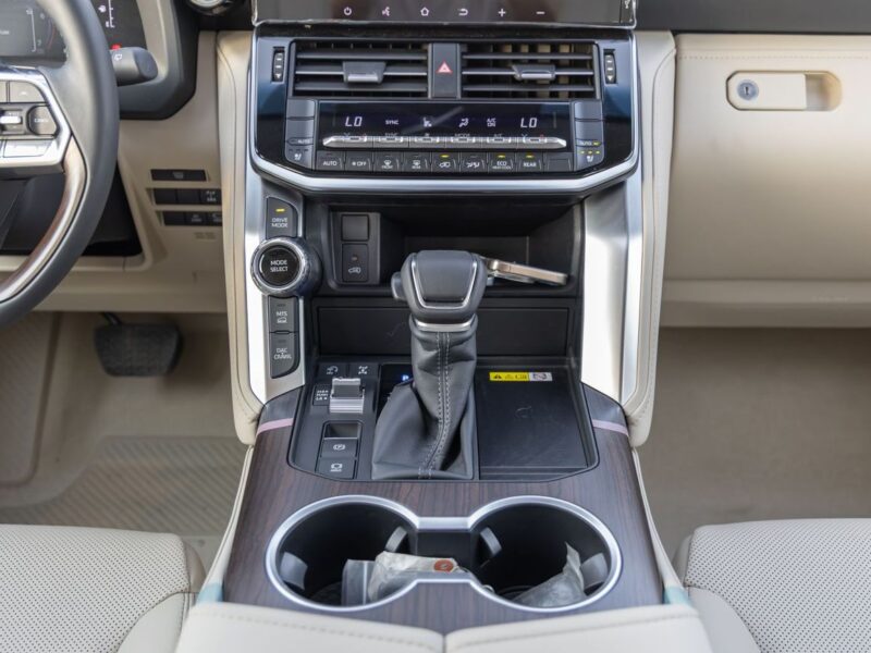2026 Toyota Land Cruiser GXR 3.5 Litres 6 Cylinders Hybrid Engine White Beige SUV GCC Specs