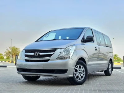 2015 Hyundai Grand Starex GLS 4 Cylinders diesel Engine Grey Van Korean Specs Automatic