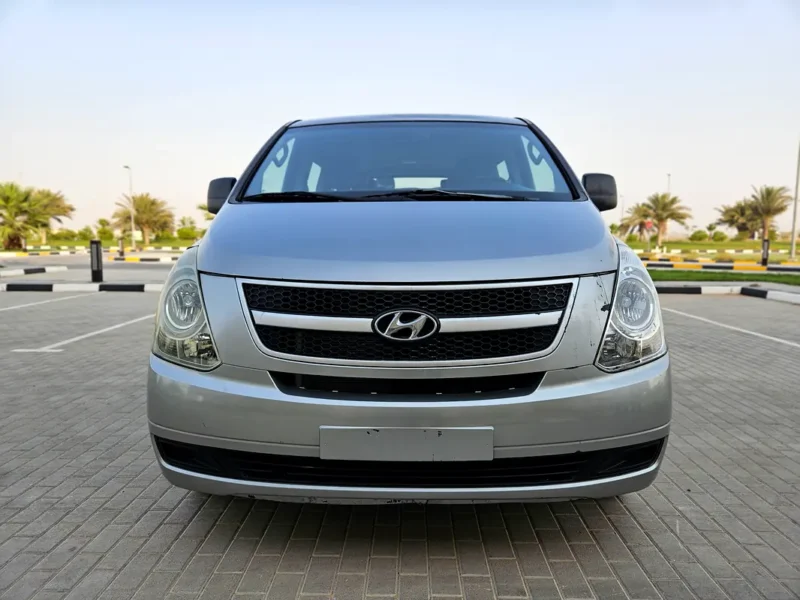 2015 Hyundai Grand Starex GLS 4 Cylinders diesel Engine Grey Van Korean Specs Automatic
