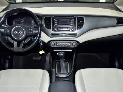 2017 Kia Carens EX 4 Cylinders Petrol Engine Beige Crossover GCC Specs Automatic