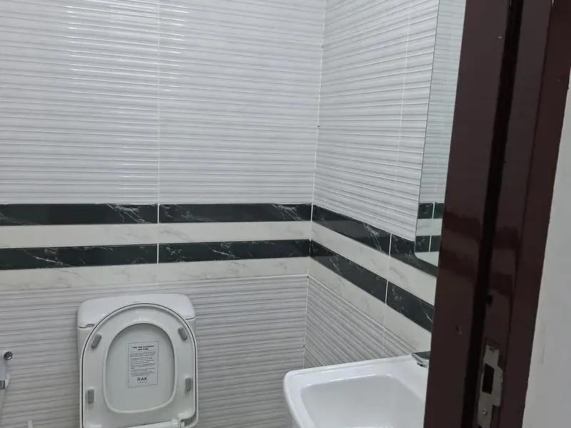 525 sqft Warehouse with Own Washroom Facility Available in Al Qouz 1 Prime Location