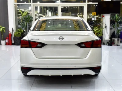 2020 Nissan Altima S 4 Cylinders Petrol Engine White Beige Sedan GCC Specs Automatic