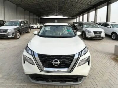 2026 Nissan X-Trail 2.5L Naturally Aspirated 4 Cylinders Petrol Engine White Beige SUV GCC