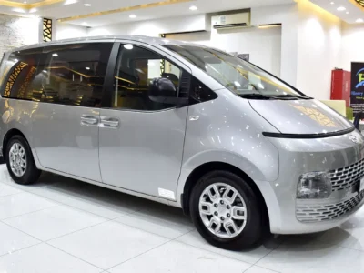 2022 Hyundai Staria Comfort 6 Cylinders Petrol Engine Silver Black Van GCC Specs Automatic