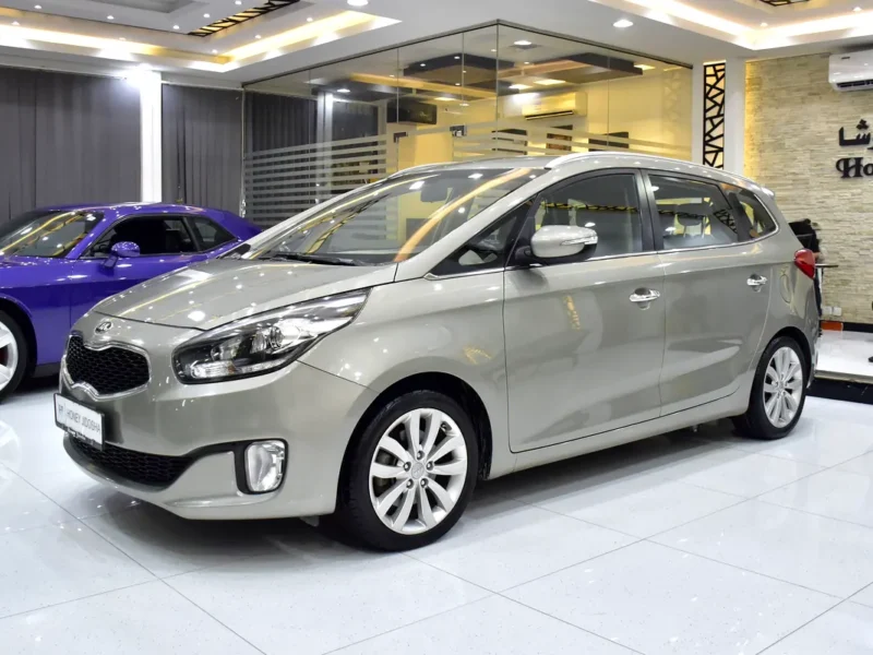 2017 Kia Carens EX 4 Cylinders Petrol Engine Beige Crossover GCC Specs Automatic