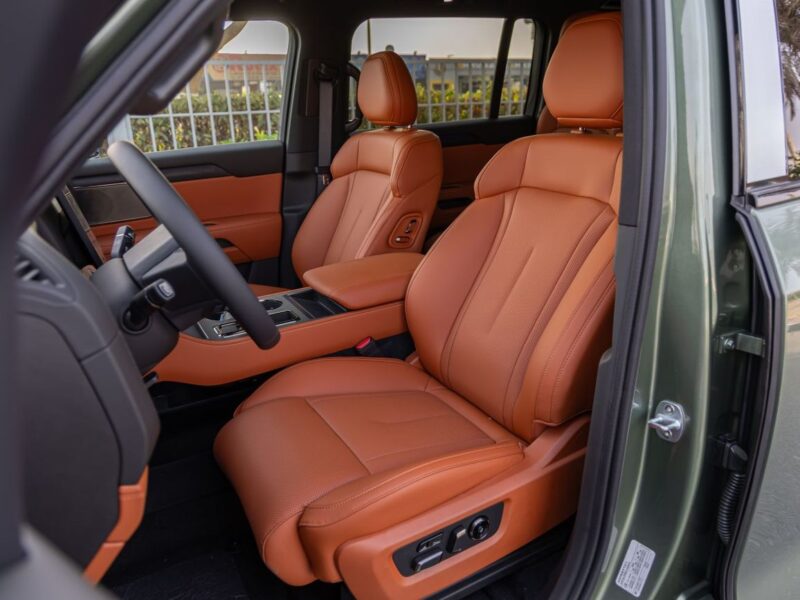 2026 ROX 01 STD 1.5 Litres 4 Cylinders Hybrid Green Orange SUV Chinese Specs Fully Loaded