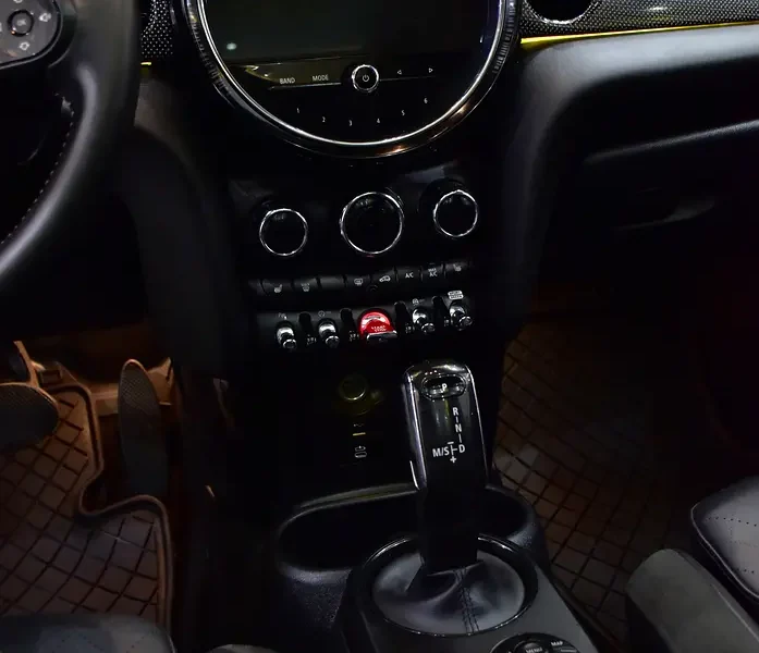 2023 MINI Cooper Cooper S 4 Cylinders Petrol Engine Green Black Hatchback American Specs
