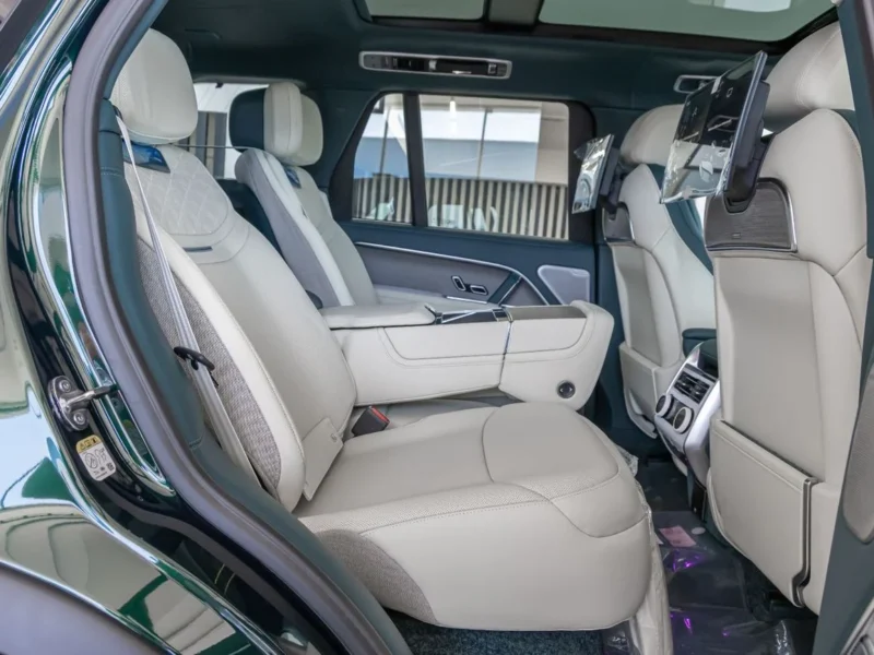 2026 Land Rover Range Rover AUTOBIOGRAPHY SV P530 Vogue 4.4L Twin-Turbo V8 Green SUV