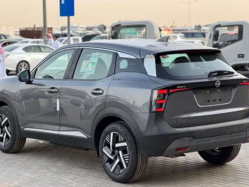 2026 NISSAN KICKS 2.0L Naturally Aspirated 4 Cylinders Petrol Engine Grey Black SUV GCC
