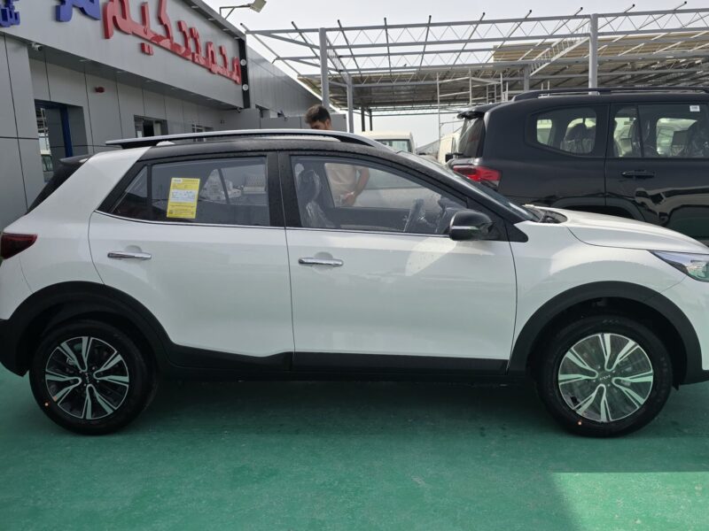 2026 KIA KX1 1.4-liter Naturally Aspirated 4-cylinder Petrol Engine White Black SUV GCC