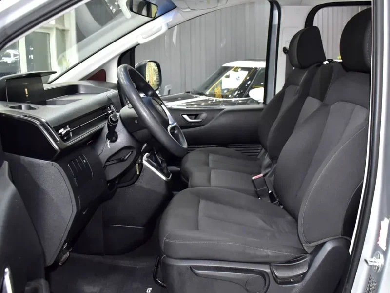 2022 Hyundai Staria Comfort 6 Cylinders Petrol Engine Silver Black Van GCC Specs Automatic