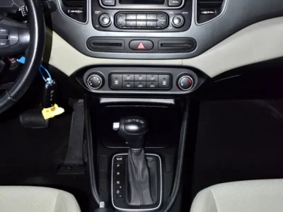 2017 Kia Carens EX 4 Cylinders Petrol Engine Beige Crossover GCC Specs Automatic