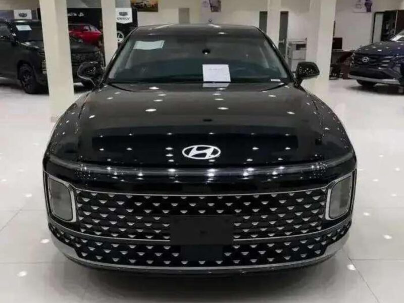2026 Hyundai Azera 3.5-liter V6 Petrol Engine Black Tan SUV GCC Specs Automatic
