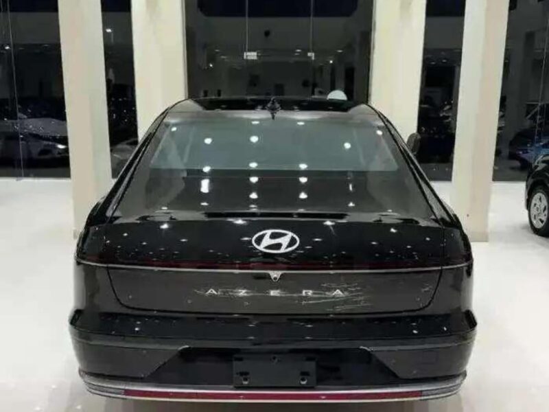 2026 Hyundai Azera 3.5-liter V6 Petrol Engine Black Tan SUV GCC Specs Automatic