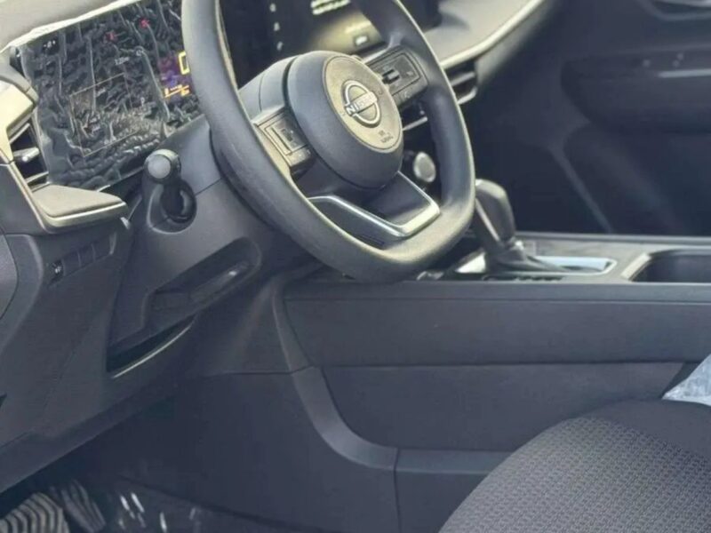2026 NISSAN KICKS 2.0L Naturally Aspirated 4 Cylinders Petrol Engine Grey Black SUV GCC