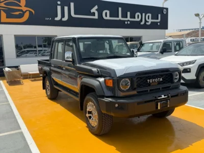 2026 Toyota Land Cruiser LC79 4.0L 6 Cylinders Petrol Engine Grey Tan Pickup Truck GCC