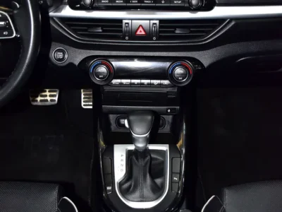2024 Kia Cerato GT-Line 4 Cylinders petrol Engine Grey Black Sedan GCC Specs Automatic